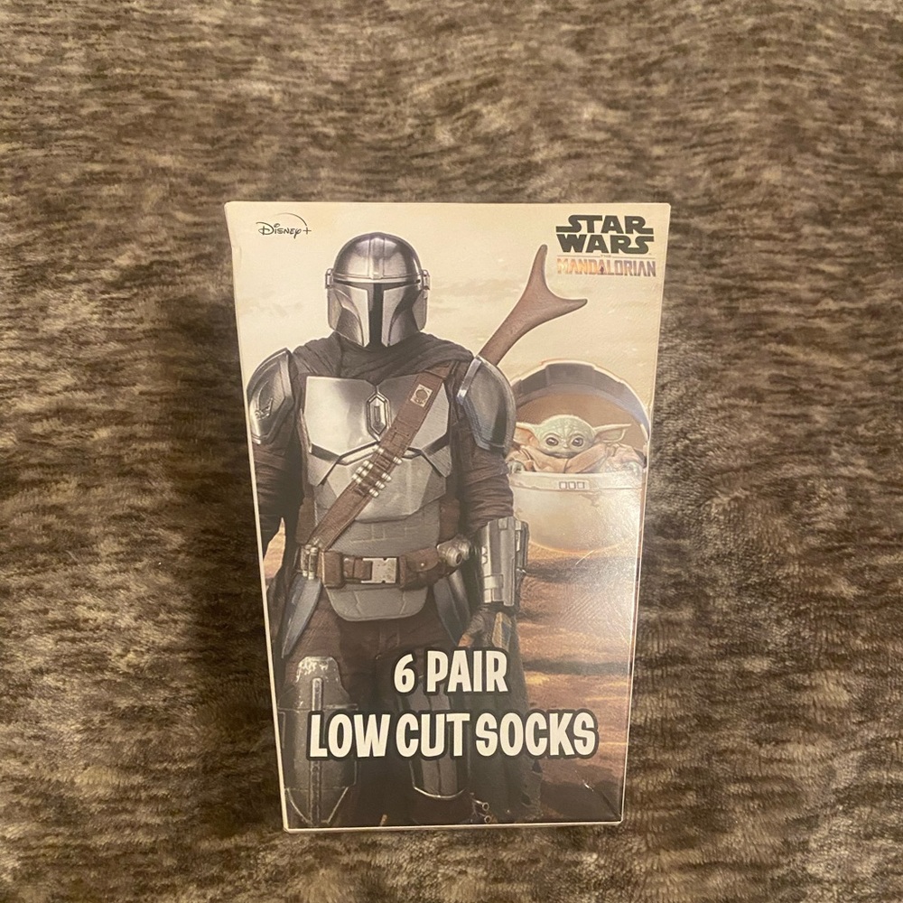 Star Wars Disney The Mandalorian Baby Yoda The Child Grogu 6 Pack Loe Cut‎ Socks